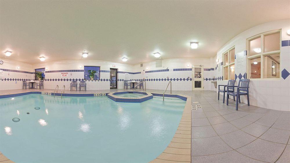 Holiday Inn Express Hotel & Suites Barrie By Ihg Eksteriør billede