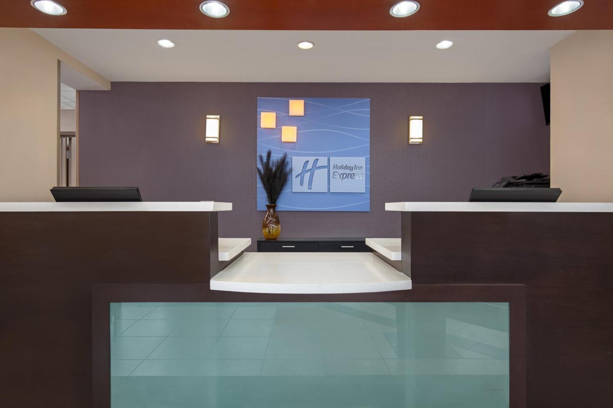 Holiday Inn Express Hotel & Suites Barrie By Ihg Eksteriør billede