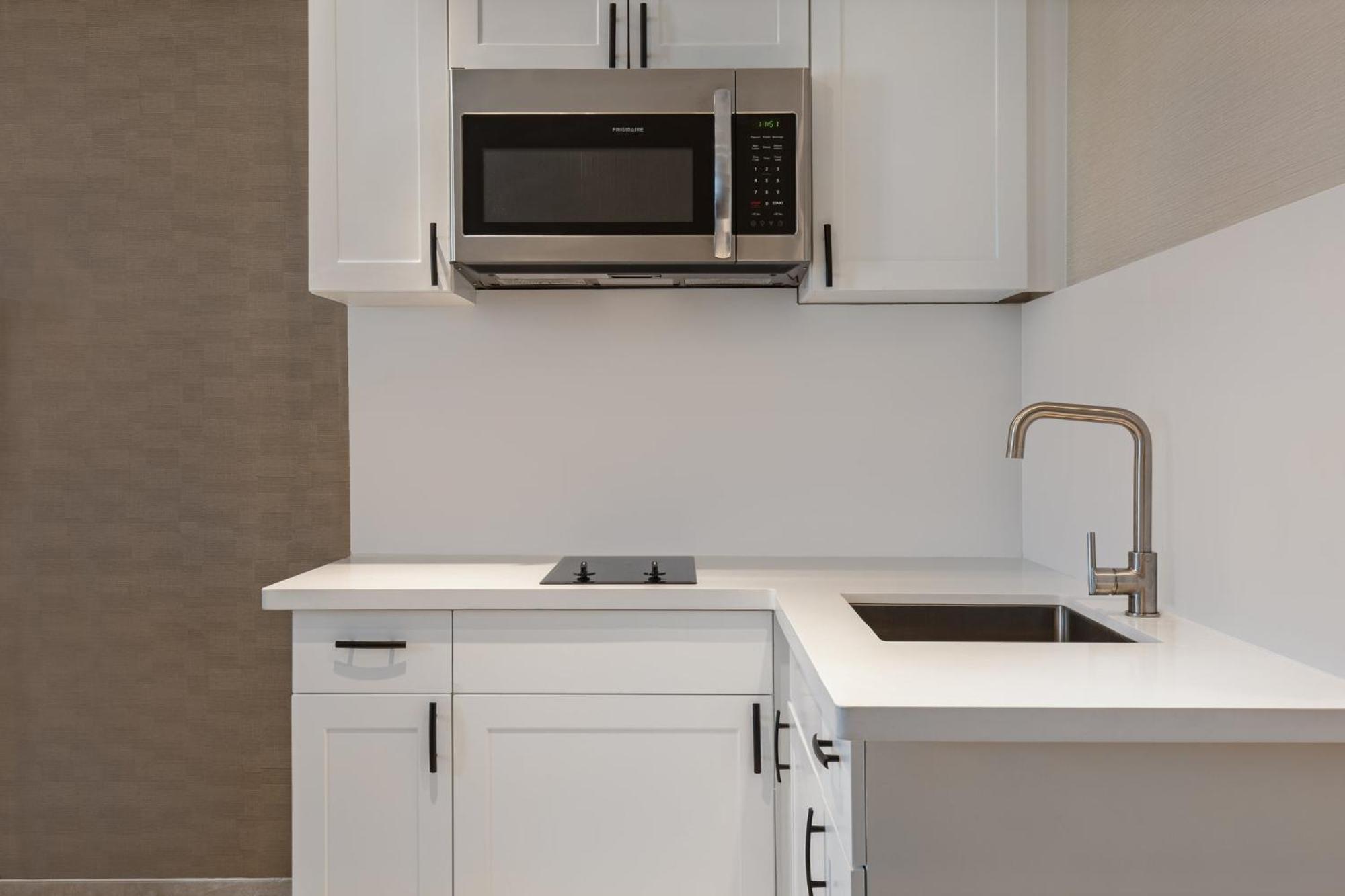 Holiday Inn Express Hotel & Suites Barrie By Ihg Eksteriør billede