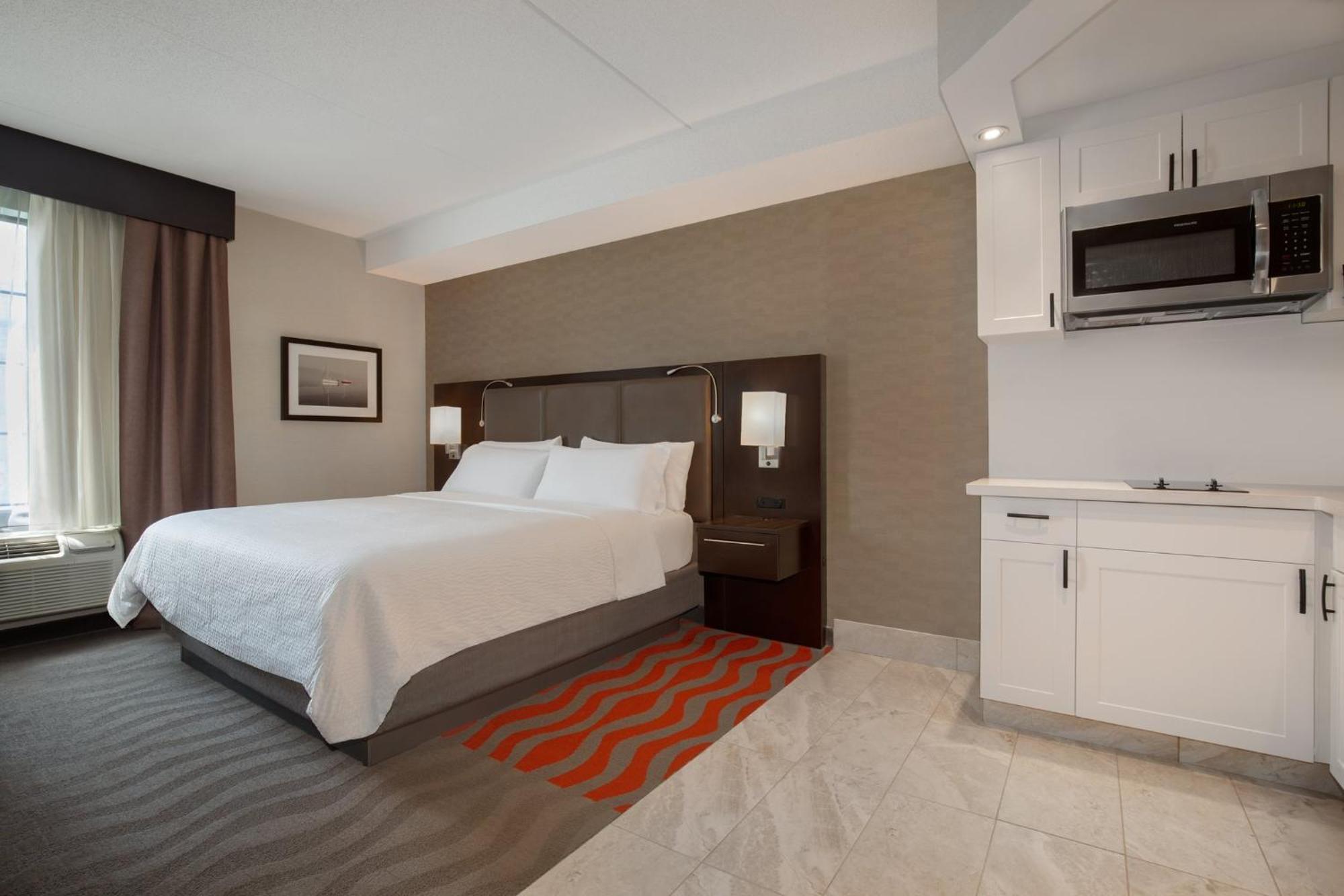 Holiday Inn Express Hotel & Suites Barrie By Ihg Eksteriør billede