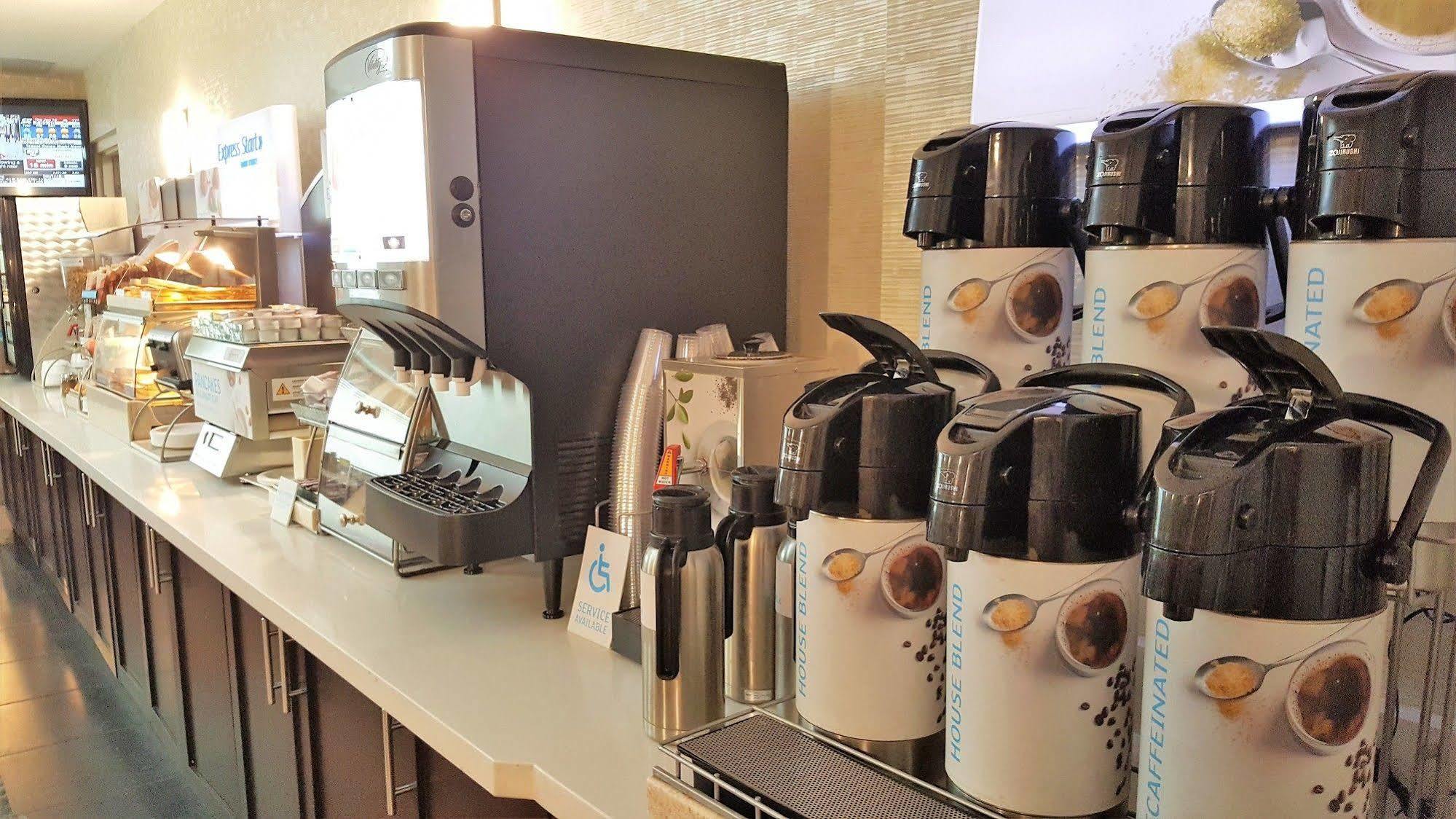 Holiday Inn Express Hotel & Suites Barrie By Ihg Eksteriør billede